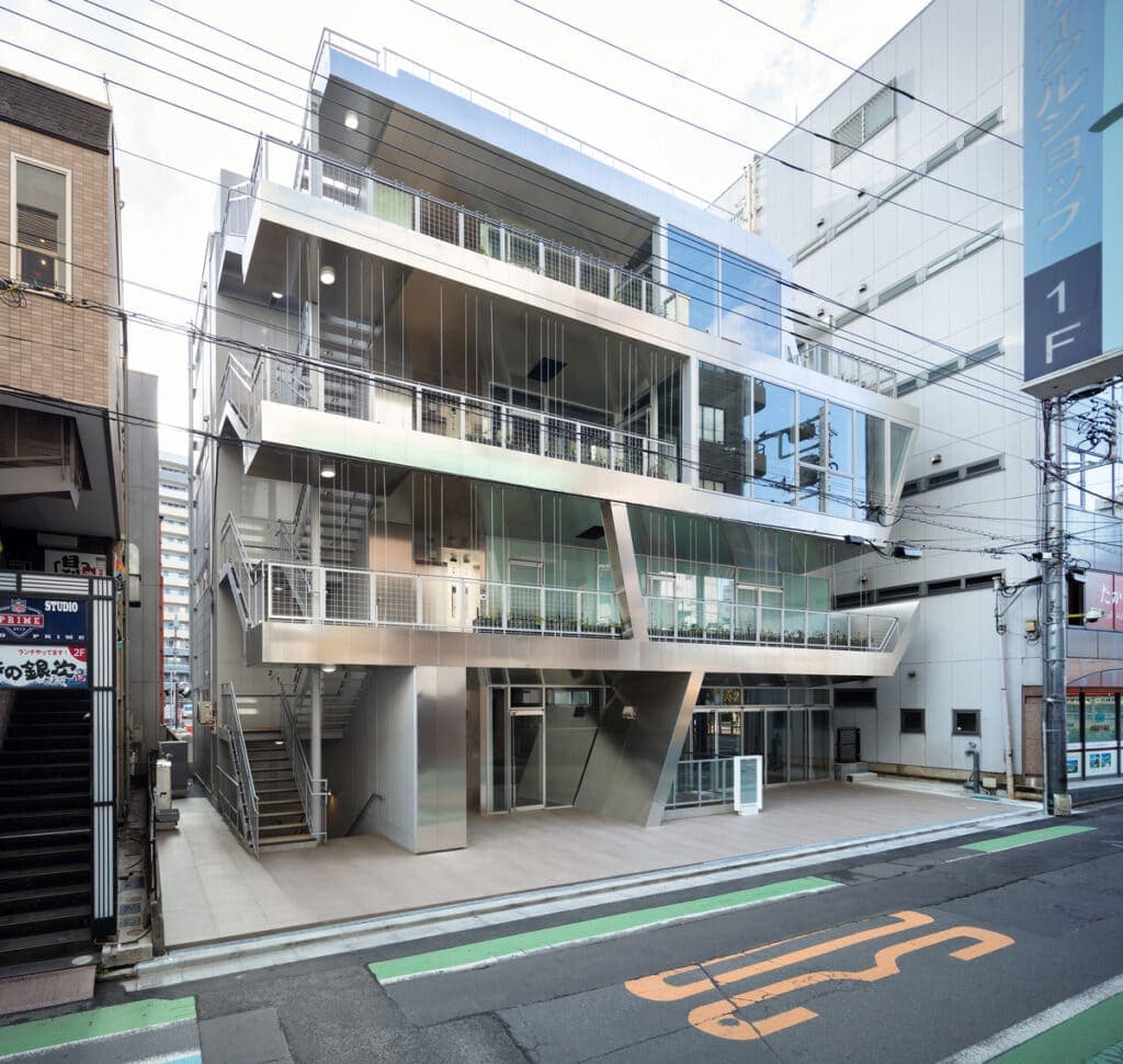 SHIKISM facade by SASAKI ARCHITECTURE