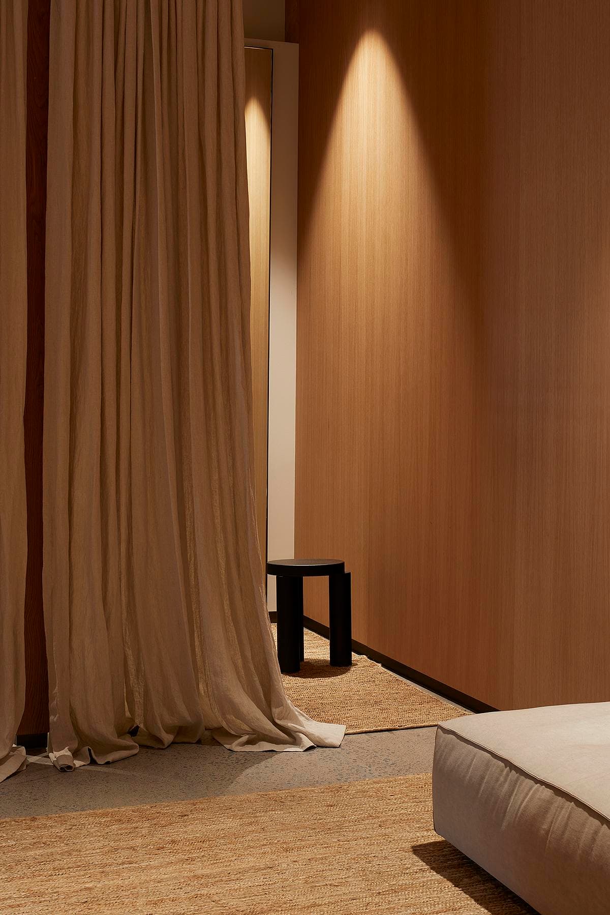 Fitting-room curtain and upholstered seating