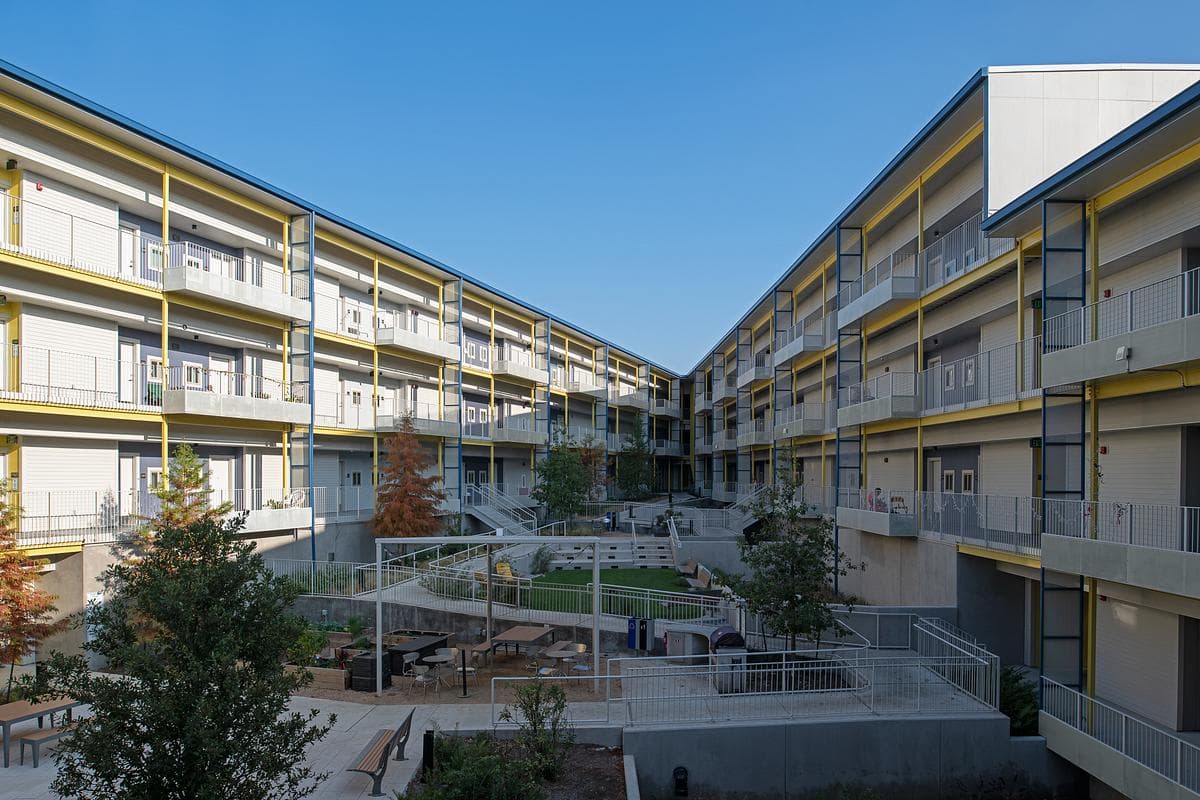 Residential galleries facing the shared garden