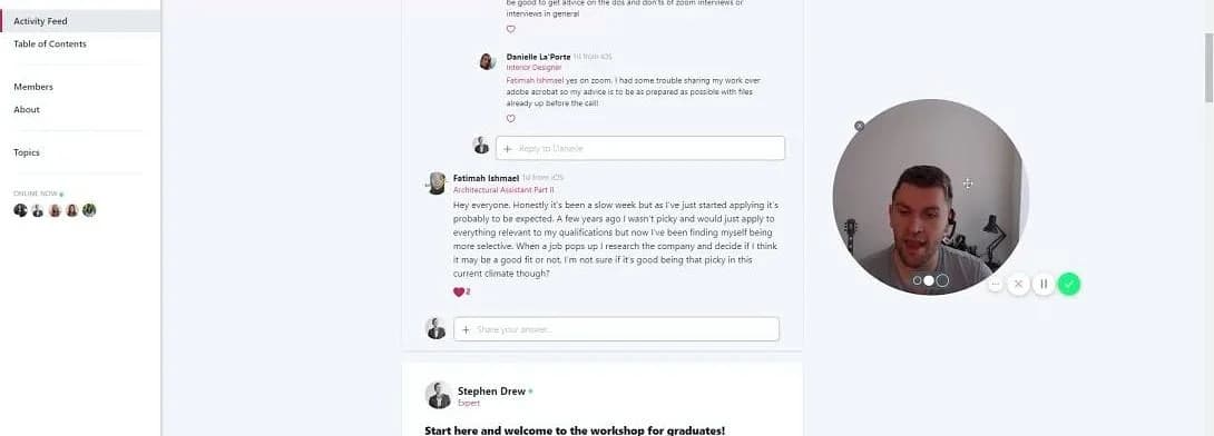 Screenshot of a communication platform discussing job application strategies and mentorship advice.
