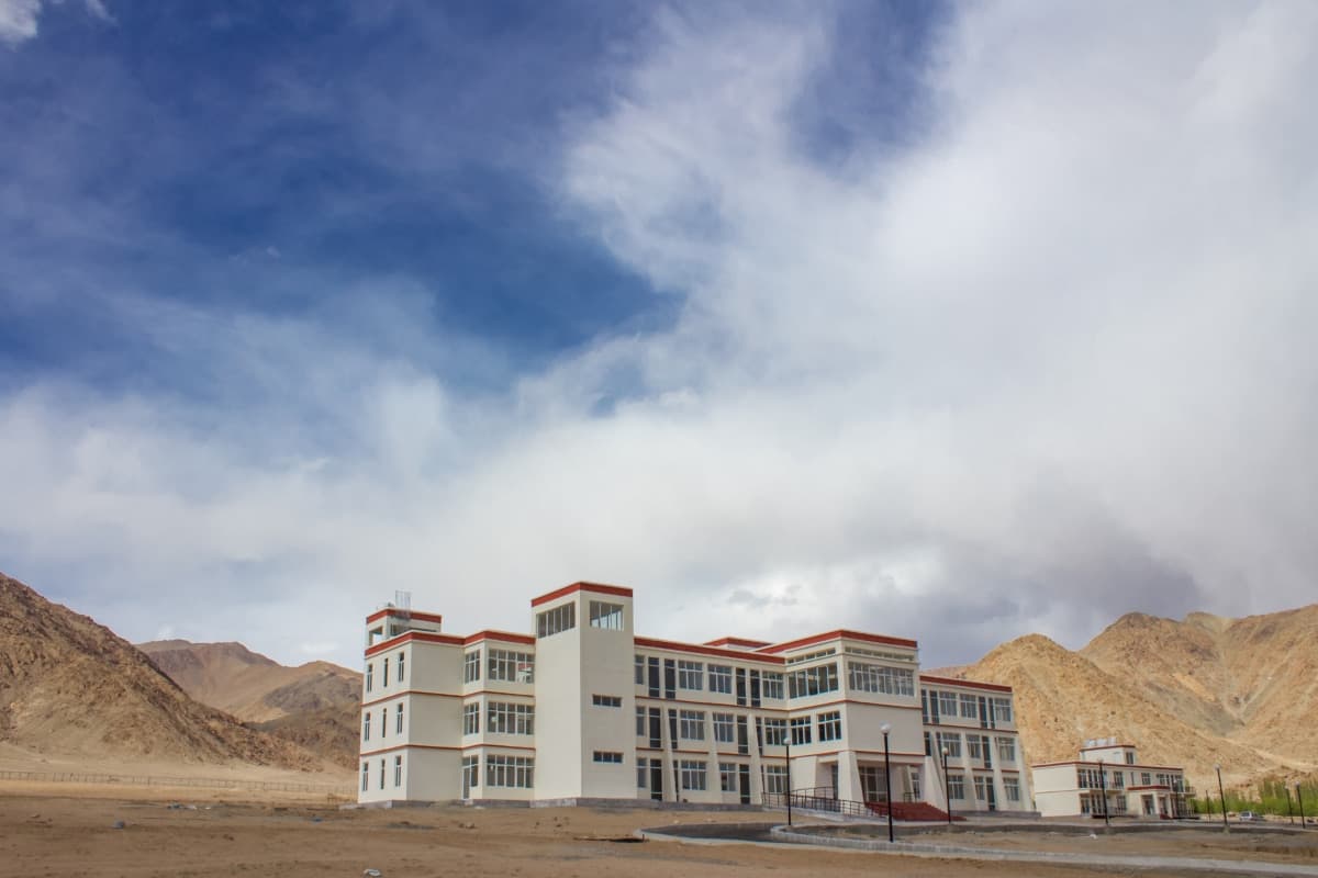 Leh Satellite Campus with contemporary architecture in an arid, mountainous region, Kashmir University.