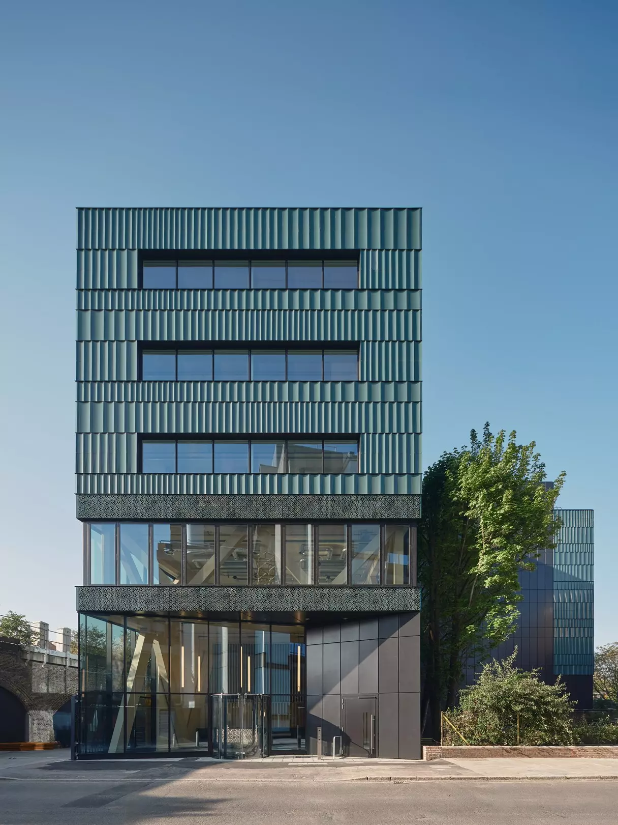 Paradise SE11, ceramic-clad exterior