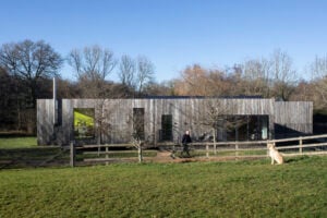 Chestnut Farm by PAD Studio, untreated chestnut-clad single-storey home in the New Forest, photographed by Richard Chivers