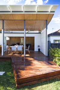 Open up and let me in, Curl Curl, by Hobbs Jamieson Architecture, photograph by Luc Remond
