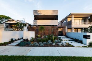 Inside Outside House by Craig Steere Architects, Perth