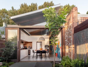Oye Mi Canto House by CplusC Architectural Workshop, courtyard looking to kitchen