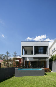 Paddington Pad by Studio 15b, Brisbane - rear modern reinvention