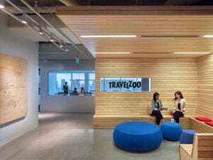Travelzoo Office by Dubbeldam Architecture + Design