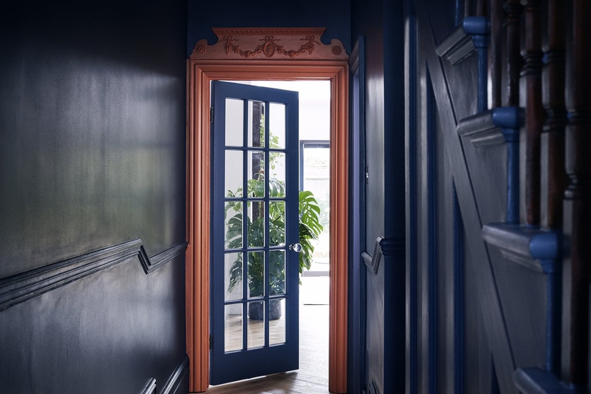 Elegant blue hallway in Yoko Kloeden Design Wandsworth townhouse project