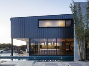 Lahinch House open-plan living and kitchen with golf course views, Lachlan Shepherd Architects